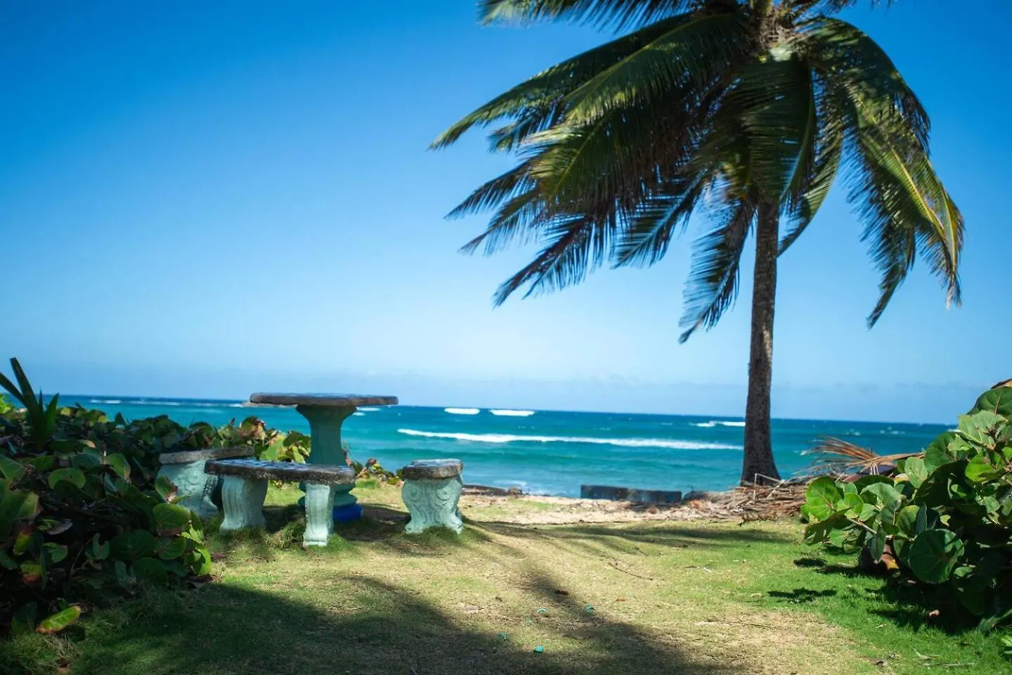 White Paradise Beach House Your Coastal Haven Vega Baja Portoryko