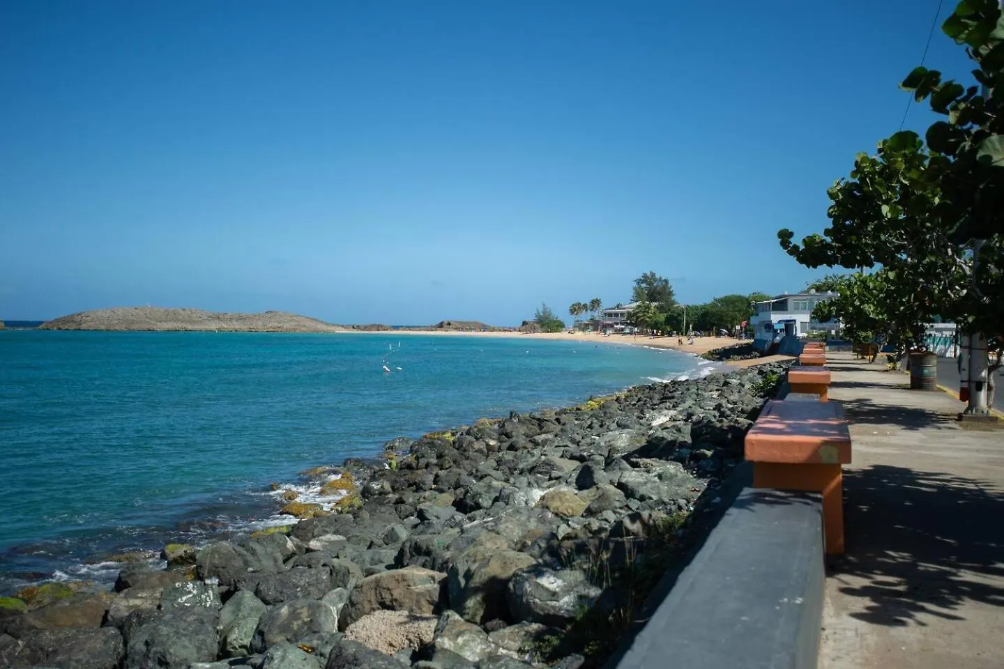 White Paradise Beach House Your Coastal Haven Vega Baja Apartament