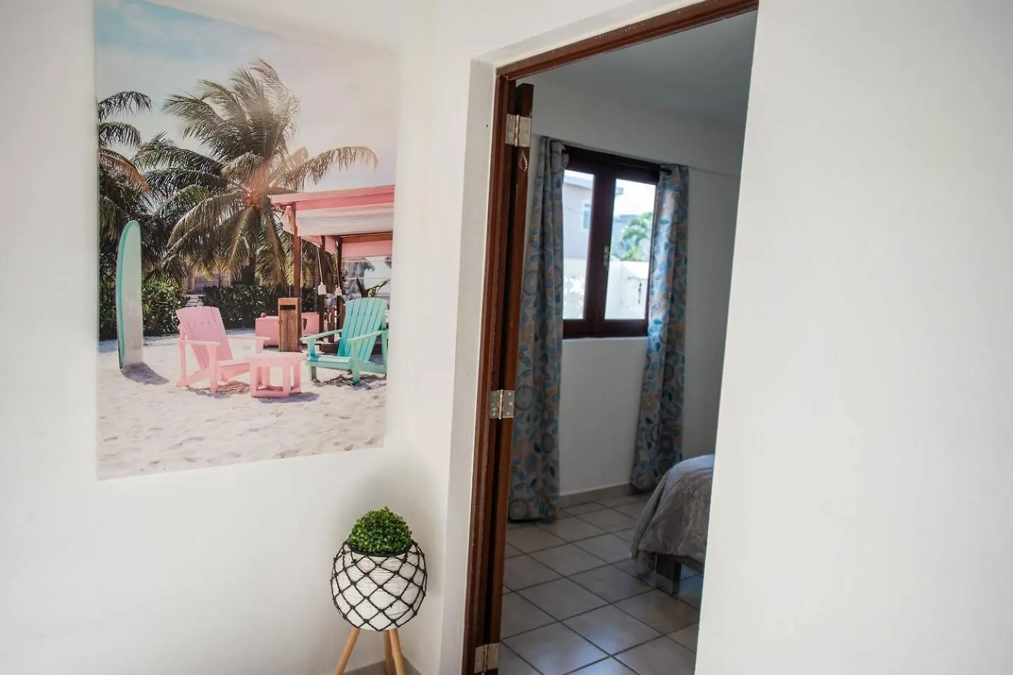 White Paradise Beach House Your Coastal Haven Vega Baja Apartament