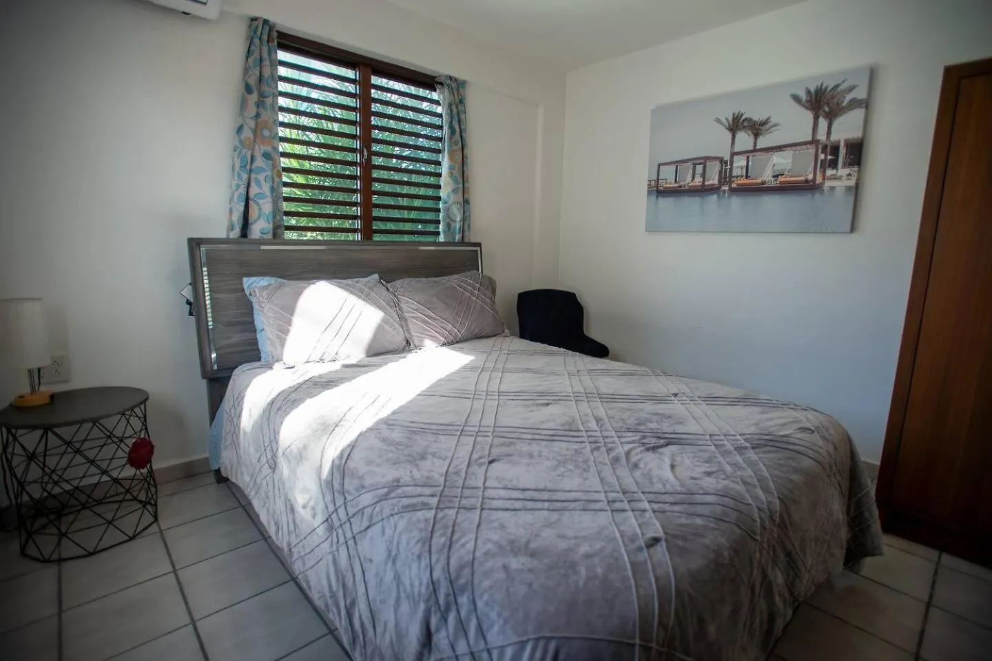 White Paradise Beach House Your Coastal Haven Vega Baja Apartament